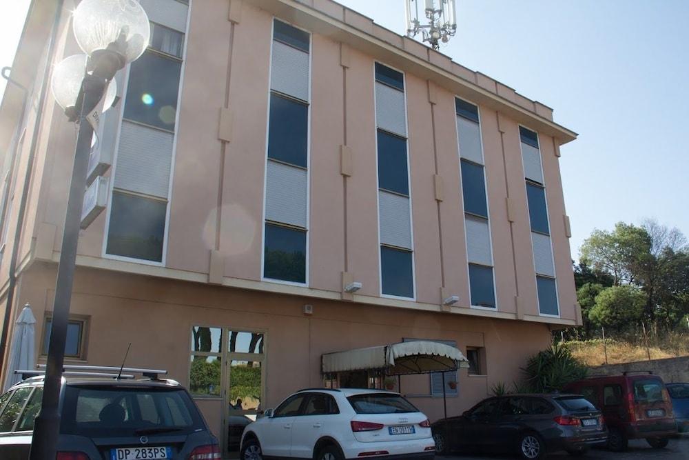 Hotel Industrial Rome Exterior photo