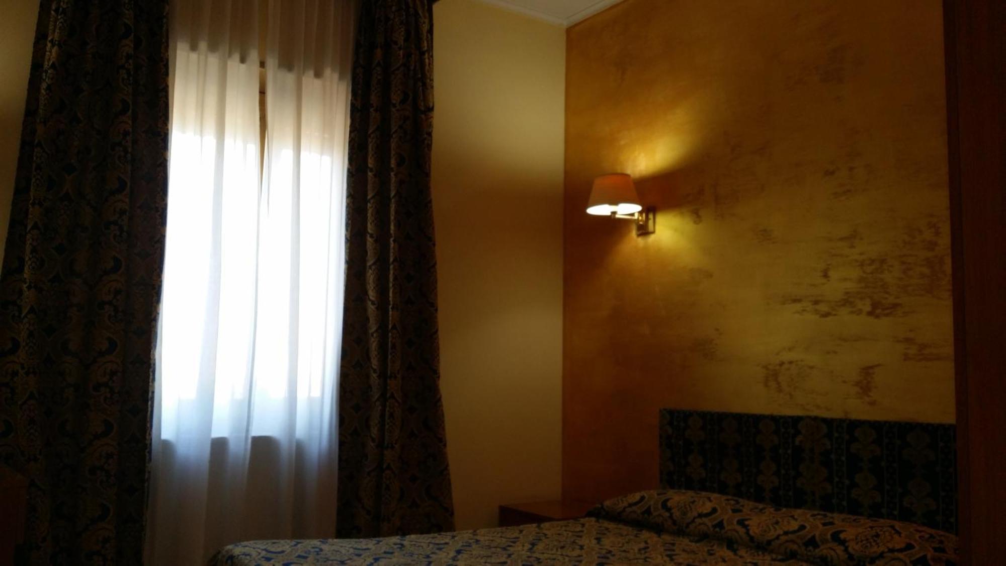 Hotel Industrial Rome Exterior photo