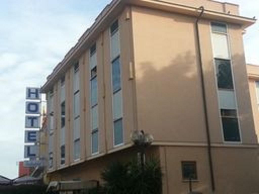 Hotel Industrial Rome Exterior photo